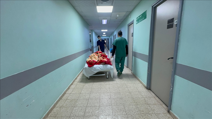 Palestinians injured as Israeli warplanes target Gaza hospital