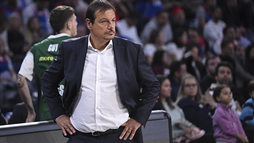 Ergin Ataman: Şu an tek düşüncem play-off'u geçip Dörtlü Final'e kalmak. Bu, bizim için tarihi bir olay olur