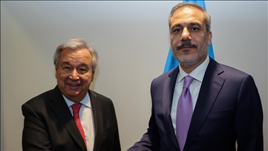 Turkish foreign minister, UN chief discuss recent regional developments 