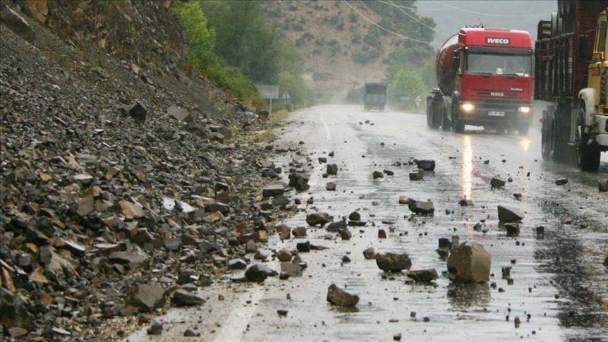 BiH: Saobraća se po suhom kolovozu, mogući odroni