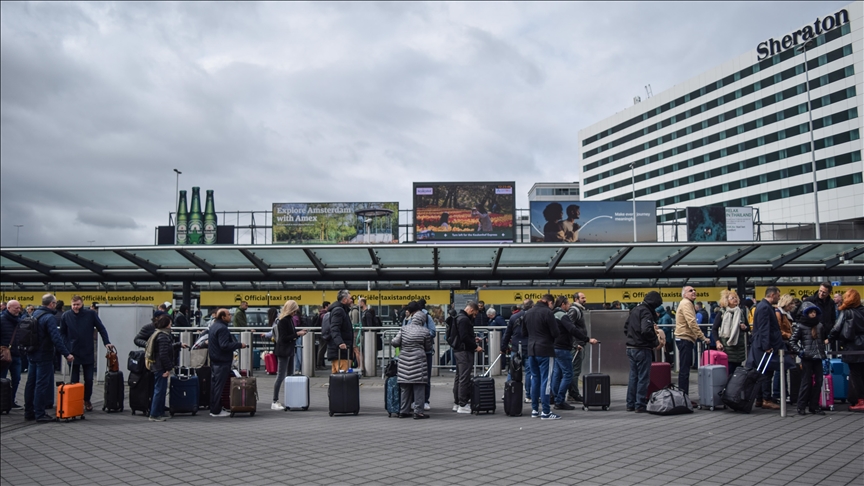 Amsterdam: Zbog nepovoljnog vremena otkazani letovi na aerodromu Schiphol 