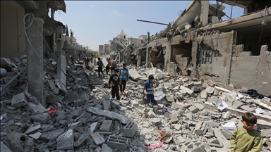 At least 10 killed in Israeli airstrike on Gaza refugee camp