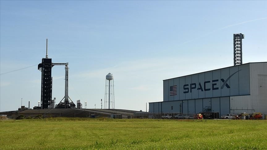 SpaceX отправил в космос еще 23 спутника Starlink