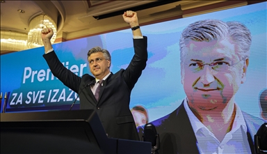 Пленковиќ прогласи победа на изборите во Хрватска: Итно формирање Влада и Парламент