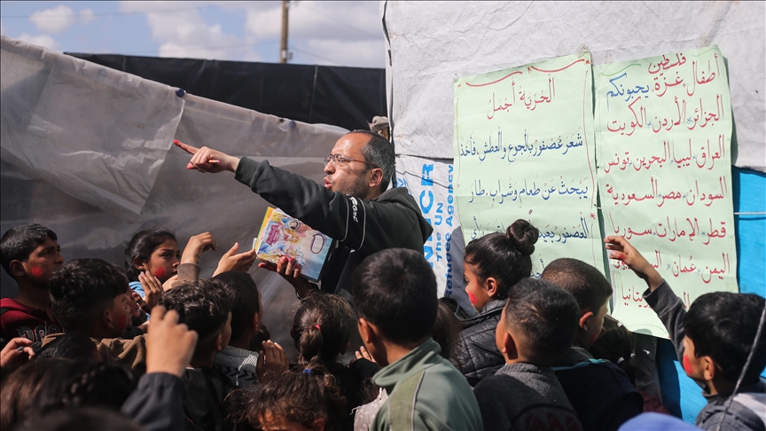 Resilience amid war: Rafah teachers deliver lessons in tents despite ongoing Israeli aggressions