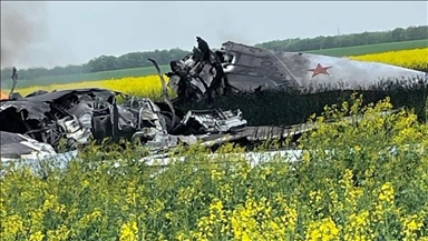 1 pilot dead, 1 missing after plane crash in southwestern Russia