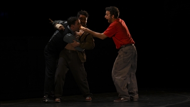 Türkiye ve Yunanistan ortak yapımı Romeo ve Juliet oyunu Ankara'da izleyiciyle buluştu