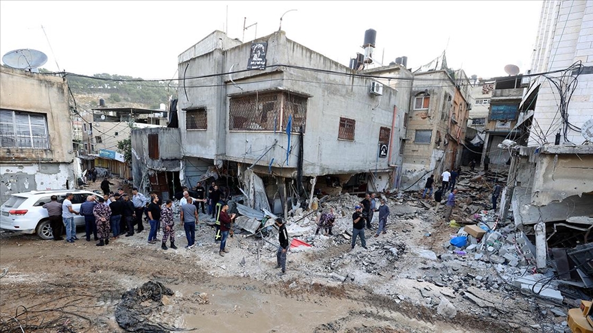 İsrail, Batı Şeria'daki Nur Şems Mülteci Kampı'ndan ardında büyük bir yıkım bırakarak çekildi