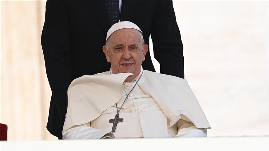 Pope Francis calls for dialogue, diplomacy in Middle East