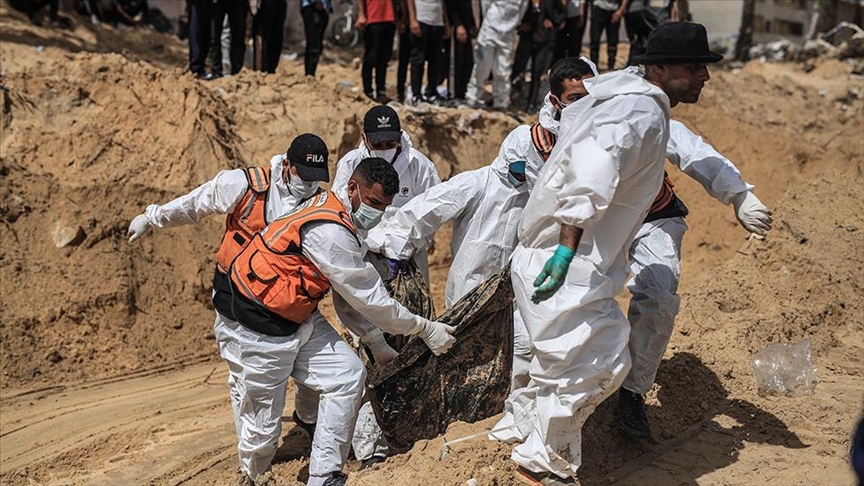 UPDATE: Pojas Gaze: Iz masovne grobnice u kompleksu bolnice Nasser izvučeno 190 tijela