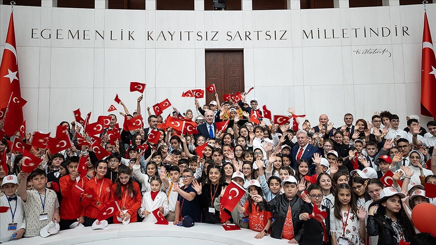 TBMM Genel Kurulu 23 Nisan çocuk özel oturumu düzenlendi