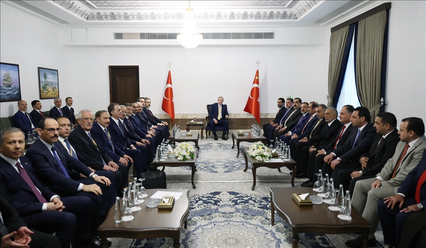Президент Эрдоган встретился с представителями туркменской общины Ирака