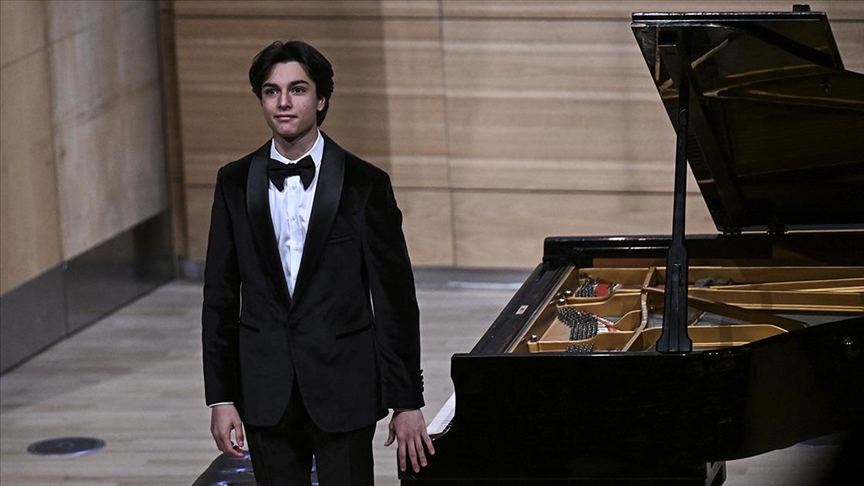 Ödüllü piyanist 16 yaşındaki Can Saraç, Brezilya'da solo konser vermeye hazırlanıyor