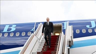 Президент Азербайджана прибыл с визитом в Москву