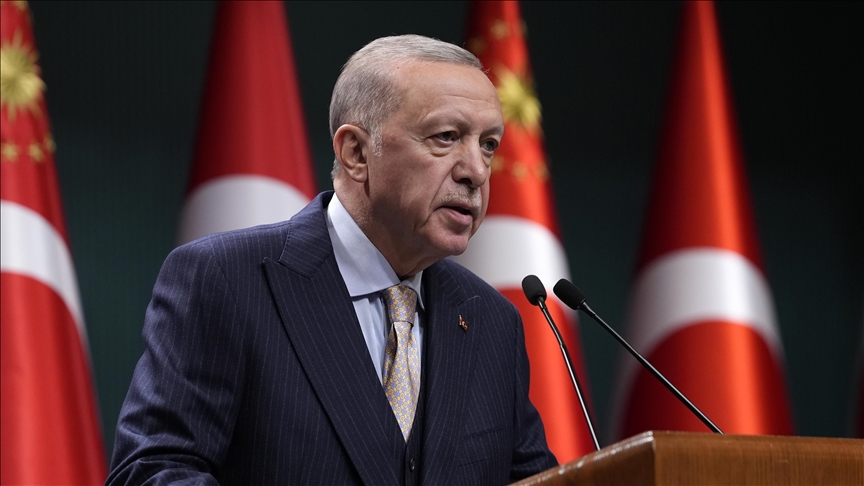 أردوغان يستبعد أن تغادر قيادة حماس مقرها في قطر