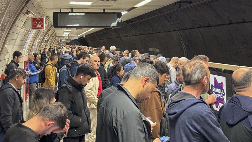 Üsküdar-Samandıra Metro Hattı'ndaki arıza 31 saattir giderilemedi