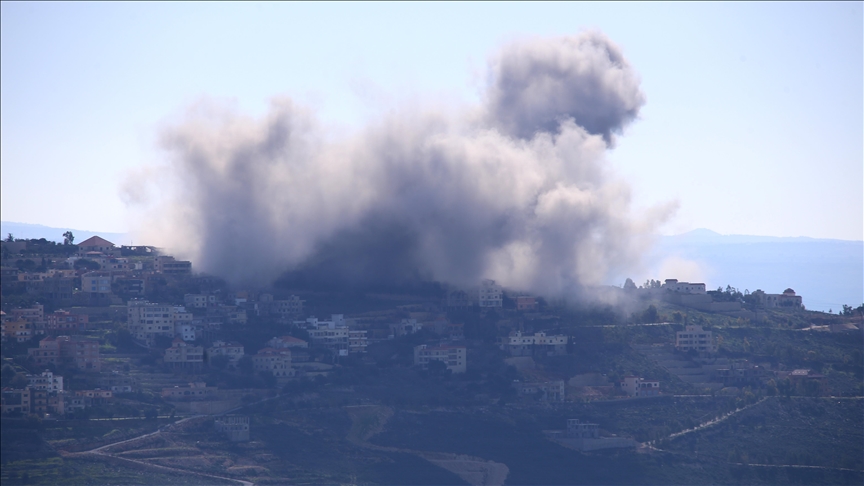 الجيش الإسرائيلي يعلن قصف مبانٍ عسكرية في 3 مناطق جنوب لبنان