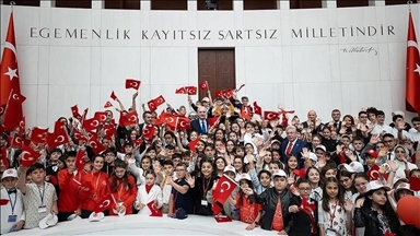 پیام رئیس‌ مجلس ترکیه به مناسبت  23 آوریل؛ روز حاکمیت ملی و عید کودک 