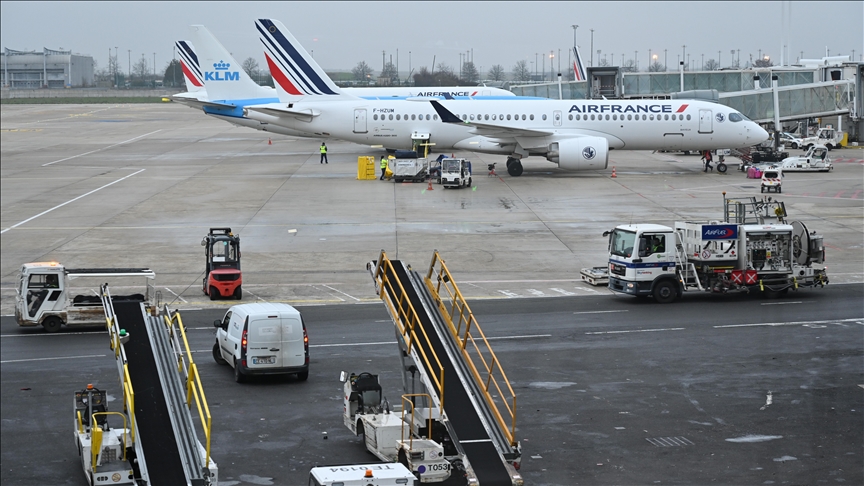 France : Nombreux vols annulés malgré la levée du préavis de grève des contrôleurs aériens