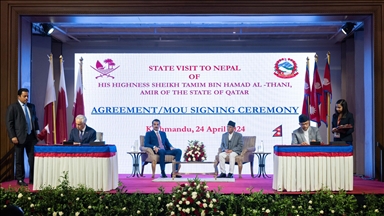 أمير قطر ورئيس وزراء نيبال يشهدان توقيع اتفاقيات ومذكرات تفاهم