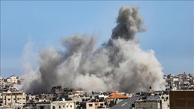 غزة.. 3 قتلى في قصف إسرائيلي لمنزل بمخيم الشاطئ