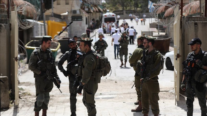 Israeli army arrests 12 more Palestinians in West Bank raids
