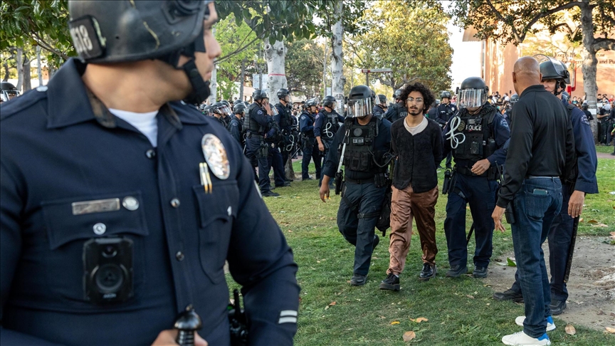 SAD: Policija u Los Angelesu intervenisala protiv propalestinskih demonstranata