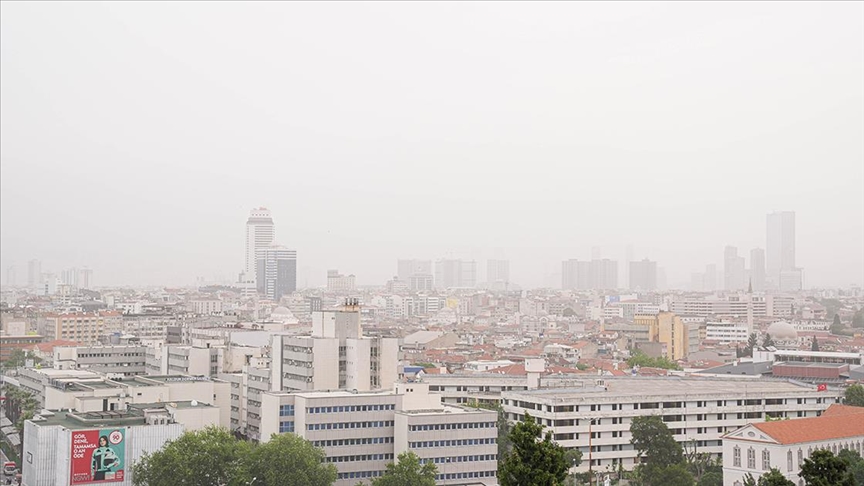 Kuzey Afrika kaynaklı toz taşınımı birçok kentte etkisini sürdürüyor
