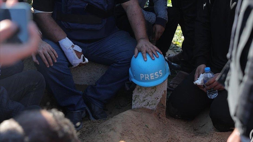 В результате израильских атак в Газе погиб еще один журналист