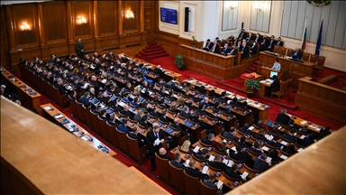 Bulgarian parliament votes out own speaker Rosen Zhelyazkov