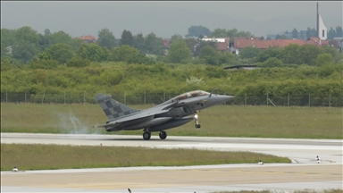Kroaci, mbërrijnë 6 avionë luftarakë "Rafale" të blerë nga Franca