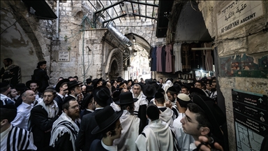 ثالث أيام "عيد الفصح".. 700 مستوطن إسرائيلي يقتحمون الأقصى 