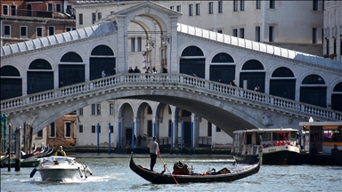 Venice introduces entrance fee for touristic old city