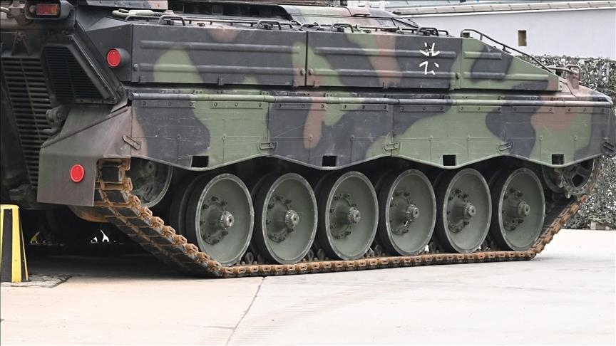 France, Germany sign deal on joint battle tank production