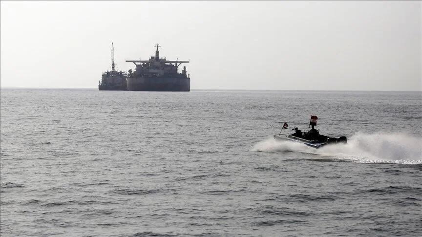 Великобритания сообщила о ракетной атаке на судно в Красном море  