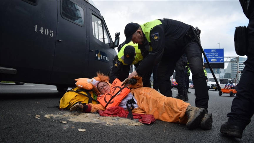 Policija rastjerala demonstrante sa autoputa u Amsterdamu