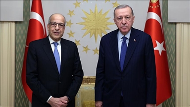 الرئيس أردوغان يستقبل محافظ البنك المركزي الليبي