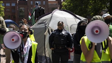Washington’daki üniversite öğrencilerinin eylemi polis ablukası altında sürüyor