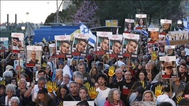ذوو أسرى إسرائيليين: على حكومتنا الاختيار بين رفح أو صفقة مع حماس 