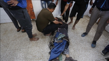 İsrail'in Nuseyrat Mülteci Kampına düzenlediği saldırılarda 8 Filistinli öldü 