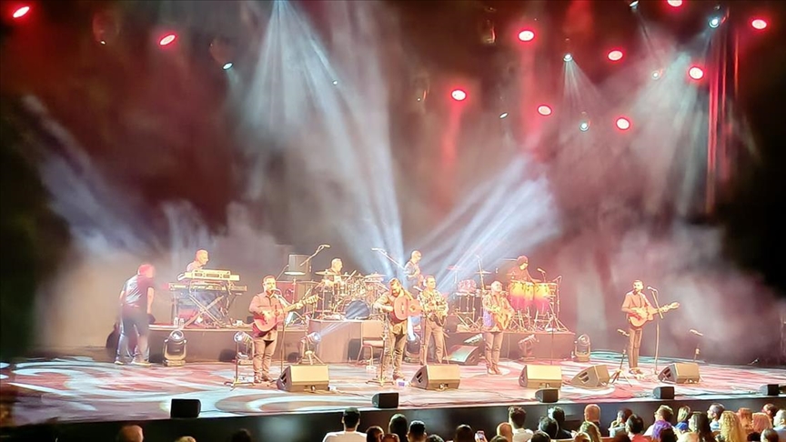 Gipsy Kings, kurucu üyelerinden Tonino Baliardo ile Türkiye'ye geliyor