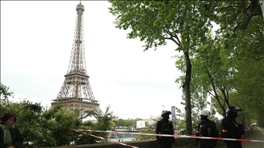Francuska raspoređuje 6.000 policajaca da osiguraju olimpijsku baklju