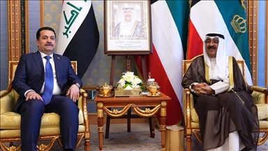 أمير الكويت ورئيس وزراء العراق يبحثان دعم العلاقات والوضع بغزة