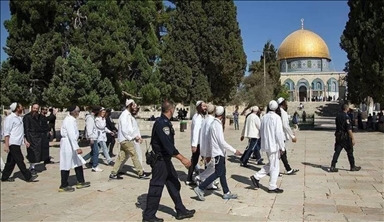 Au sixième jour de la Pâque juive, plus de 500 colons israéliens prennent d'assaut al-Aqsa 