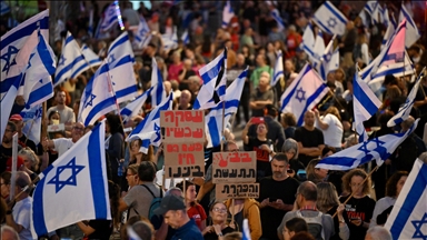 Dhjetëra mijëra protestues izraelitë kërkojnë lirimin e pengjeve të Gazës dhe zgjedhje të parakohshme