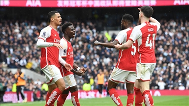 Premier Lig'de Tottenham'ı yenen Arsenal, maç fazlasıyla liderliğini korudu