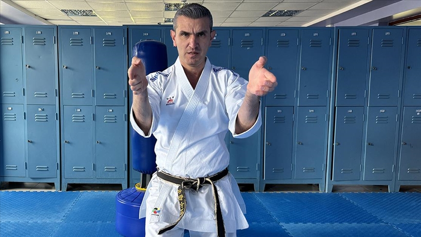Karatede Türkiye şampiyonu okul müdürü, Balkan şampiyonluğunu hedefliyor