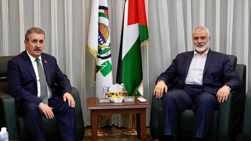 BBP Genel Başkanı Destici, Hamas Siyasi Büro Başkanı Heniyye'ye taziye ziyaretinde bulundu