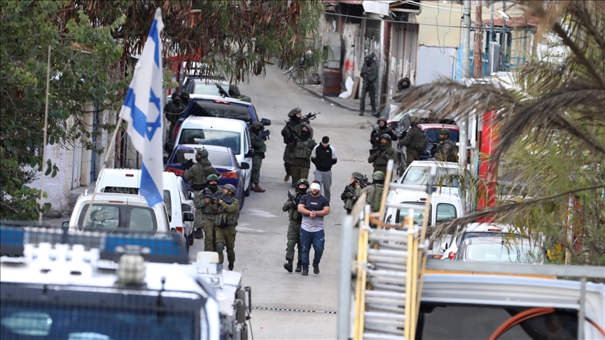 Ushtarët izraelitë arrestuan 12 palestinezë në Bregun Perëndimor