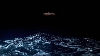 В Атлантическом океане затонула лодка с нелегальными мигрантами